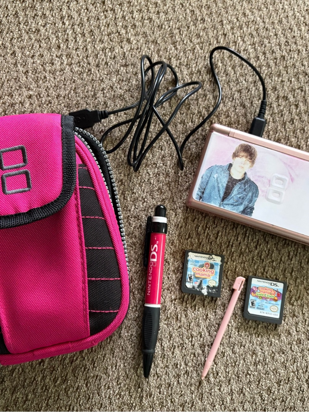 Nintendo DS Lite Pink Console with Hot Pink Carrying Case and Pink Stylus